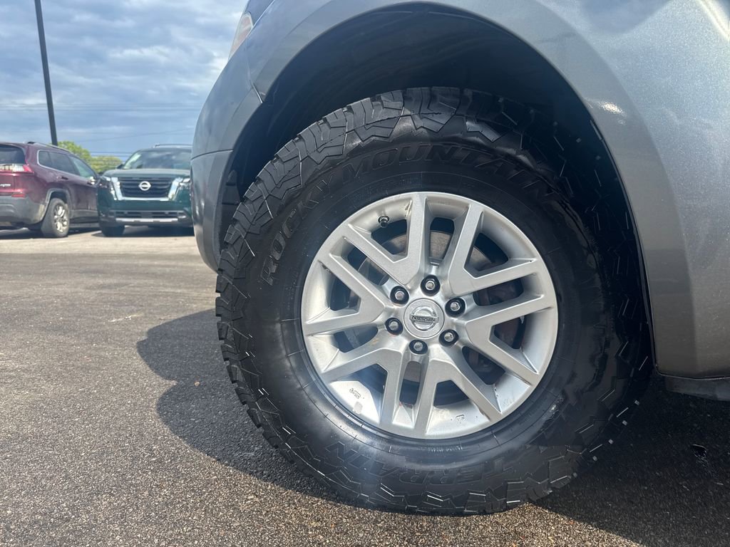 Used 2016 Nissan Frontier SV image 29