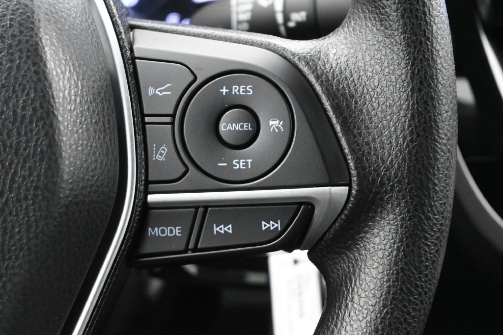 Used 2024 Toyota Camry LE FWD image 7