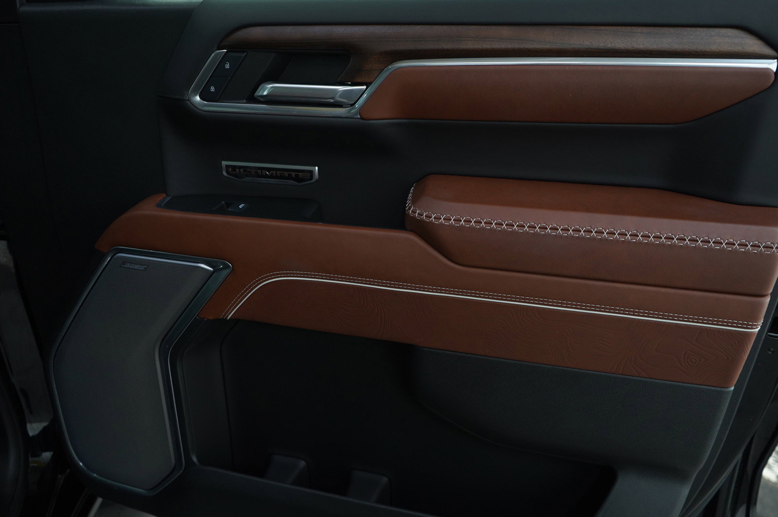 Used 2024 GMC Sierra 1500 Denali Ultimate image 11