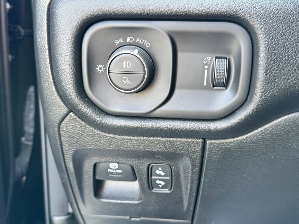 Used 2022 RAM 1500 Big Horn w/ Trailer Tow Group AWD/4WD image 30
