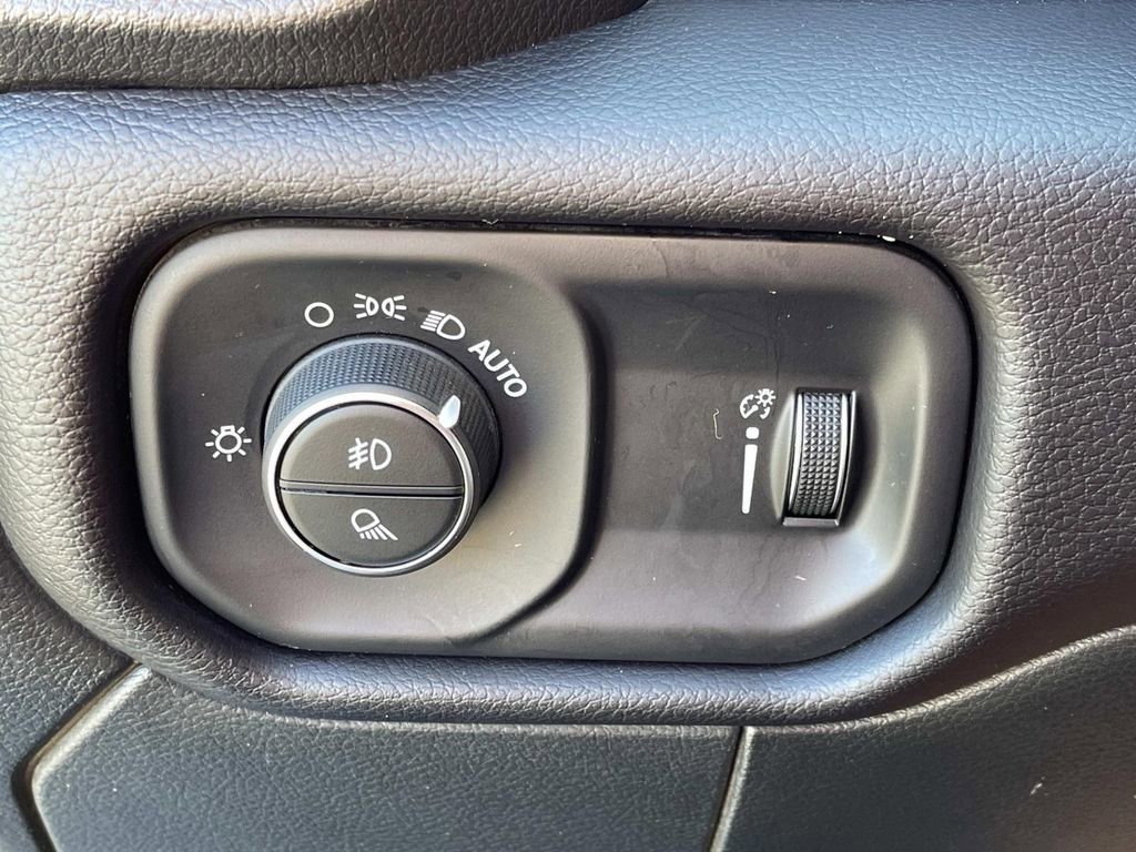 Used 2023 RAM 2500 Big Horn w/ Level 1 Equipment Group image 33