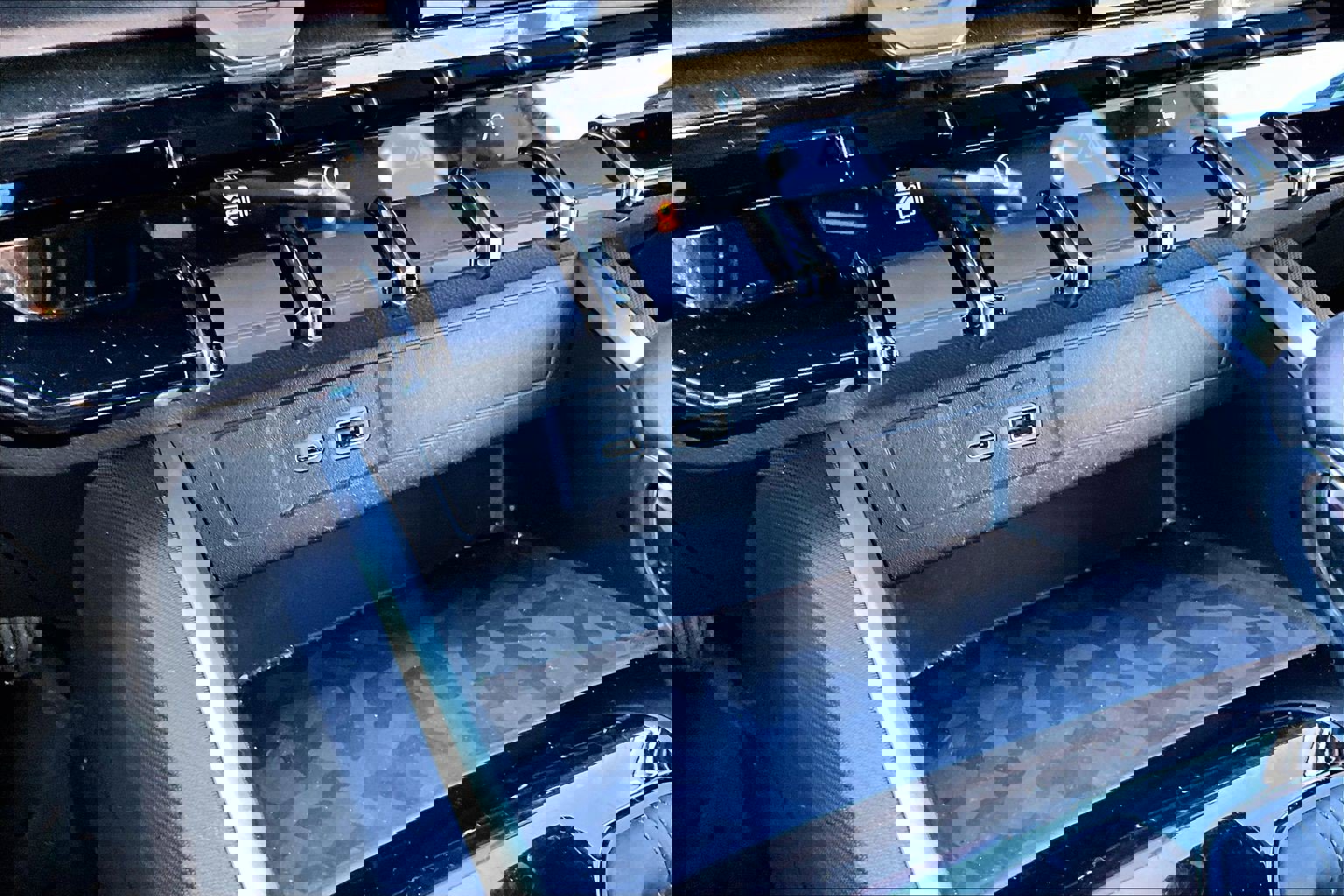 Used 2024 Chevrolet Colorado LT w/ LT Convenience Package image 29