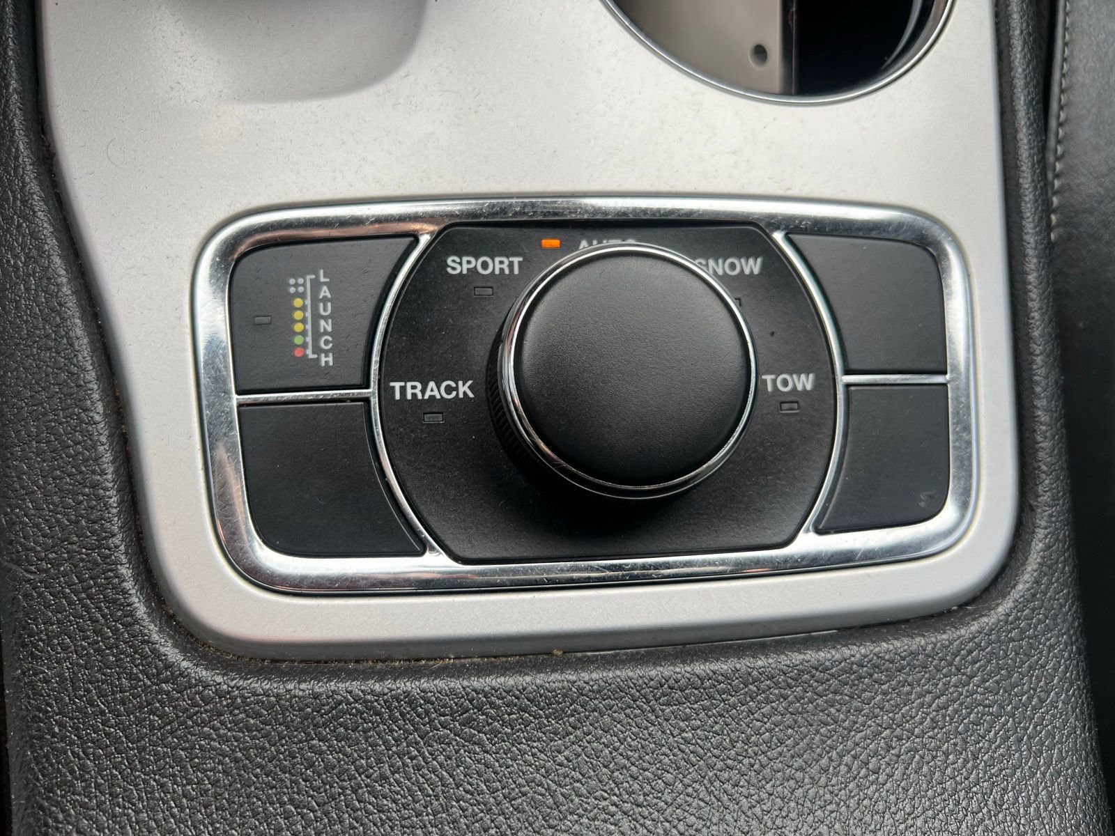 Used 2015 Jeep Grand Cherokee SRT w/ Luxury Group II image 40