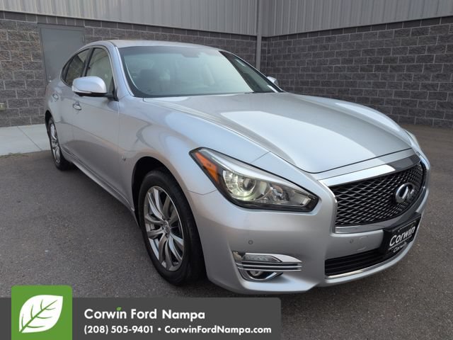 Used 2016 INFINITI Q70 3.7 w/ Deluxe Touring Package AWD/4WD image 1