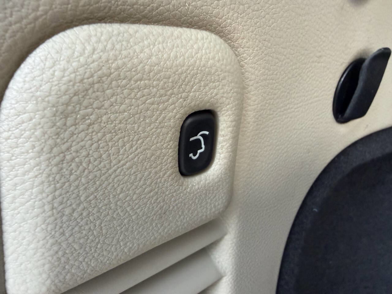 Used 2015 Jeep Grand Cherokee Limited image 8