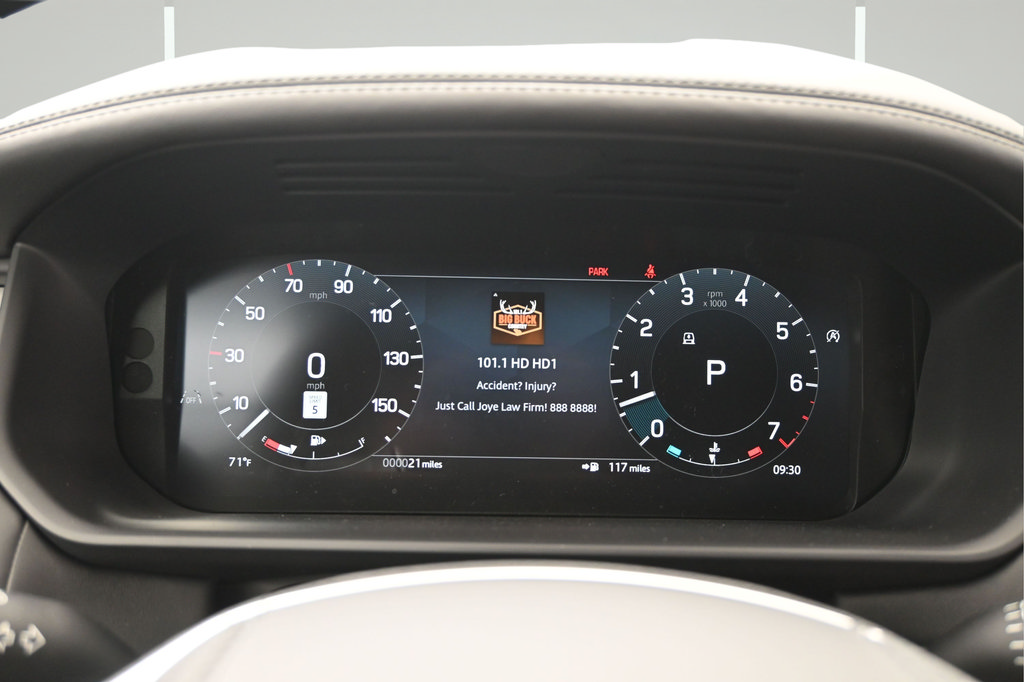 New 2026 Land Rover Discovery Limited Edition AWD/4WD image 17