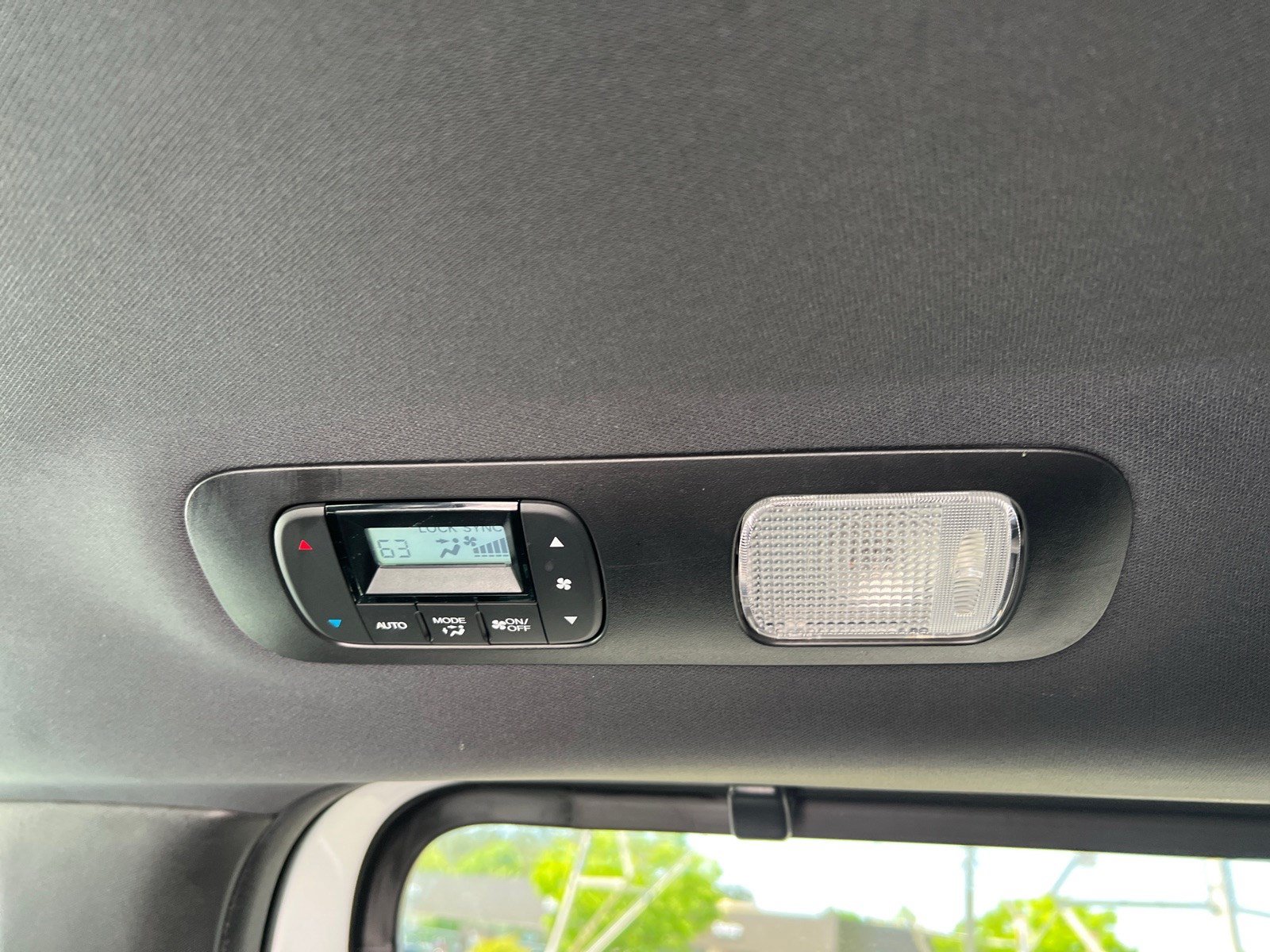 Used 2024 Honda Odyssey Sport image 26