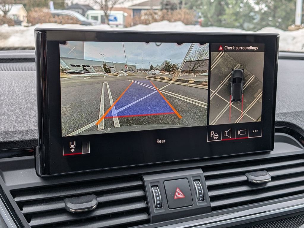 Used 2024 Audi SQ5 Prestige w/ Prestige Package image 18