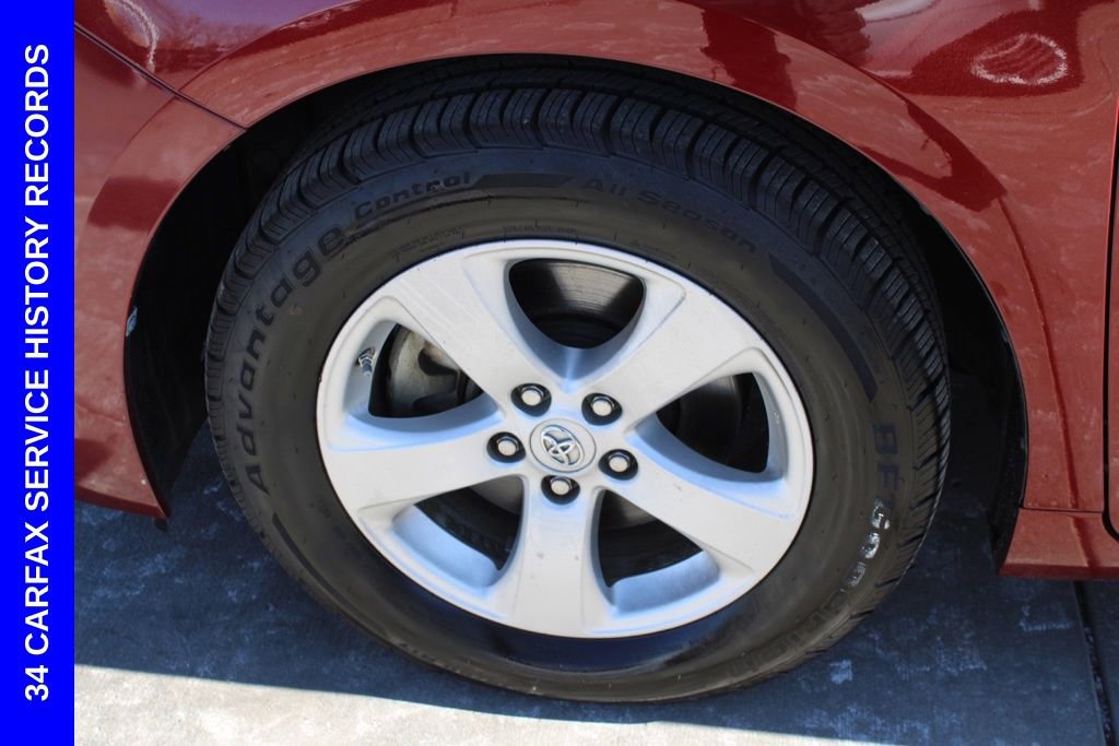 Used 2013 Toyota Sienna LE w/ Towing Pkg image 11