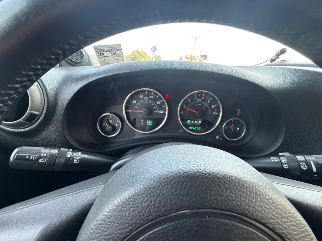 Used 2012 Jeep Wrangler Unlimited Sport AWD/4WD image 19