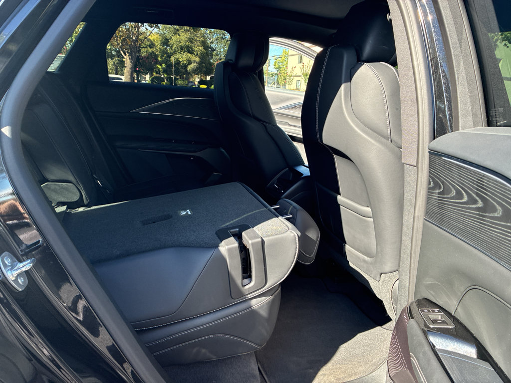 Used 2024 Cadillac Lyriq Luxury RWD image 49