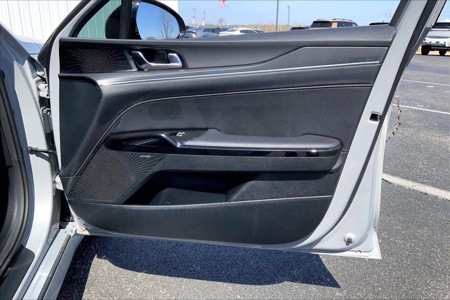 Used 2025 Kia K5 GT-Line w/ GT-Line Premium Package image 22