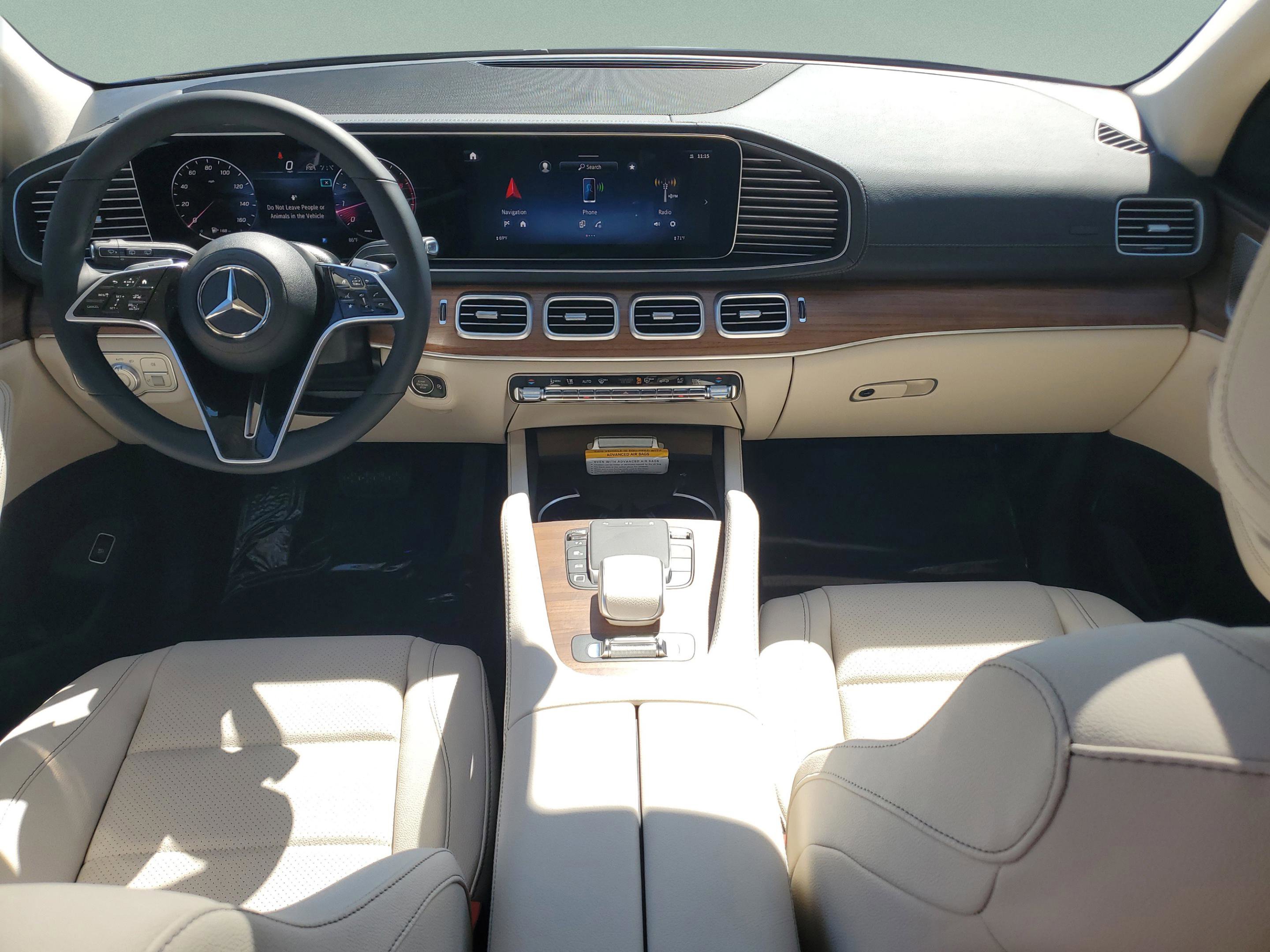 Used 2026 Mercedes-Benz GLS 450 4MATIC image 10