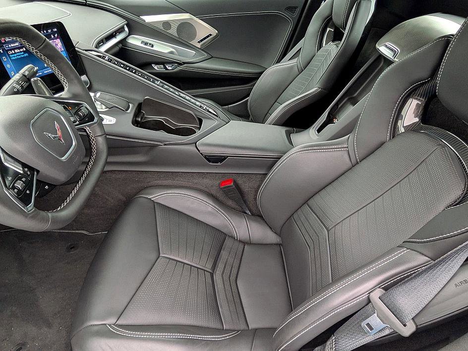 Used 2024 Chevrolet Corvette Stingray Preferred Conv w/ 2LT image 15