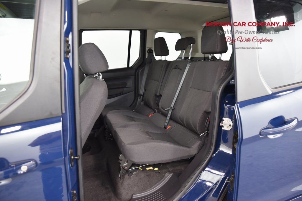 Used 2016 Ford Transit Connect XLT image 12