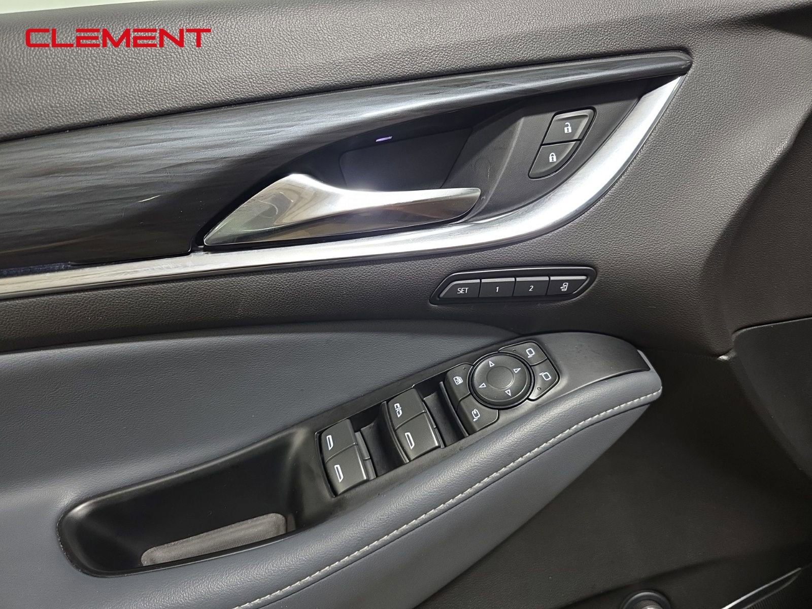 Used 2024 Buick Enclave Premium image 23