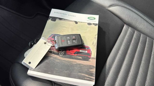 Used 2021 Land Rover Discovery Sport S image 35