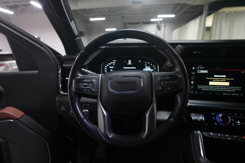 Used 2025 GMC Sierra 2500 Denali Ultimate w/ Max Trailering Package AWD/4WD image 4