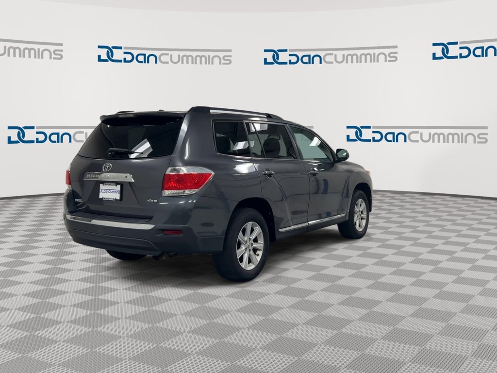 Used 2012 Toyota Highlander SE w/ Tow Pkg AWD/4WD image 8