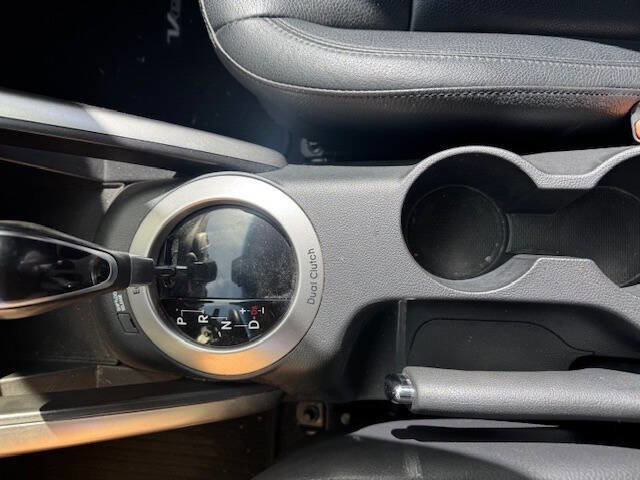Used 2014 Hyundai Veloster RE:FLEX Edition image 31