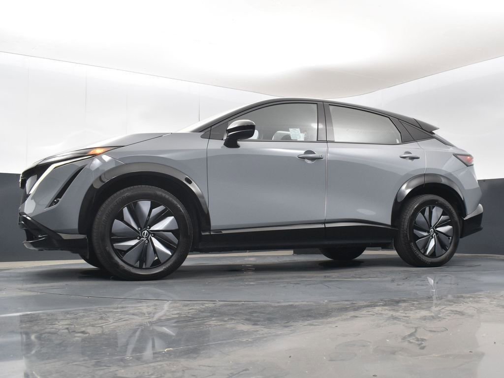 Used 2023 Nissan Ariya AWD image 39
