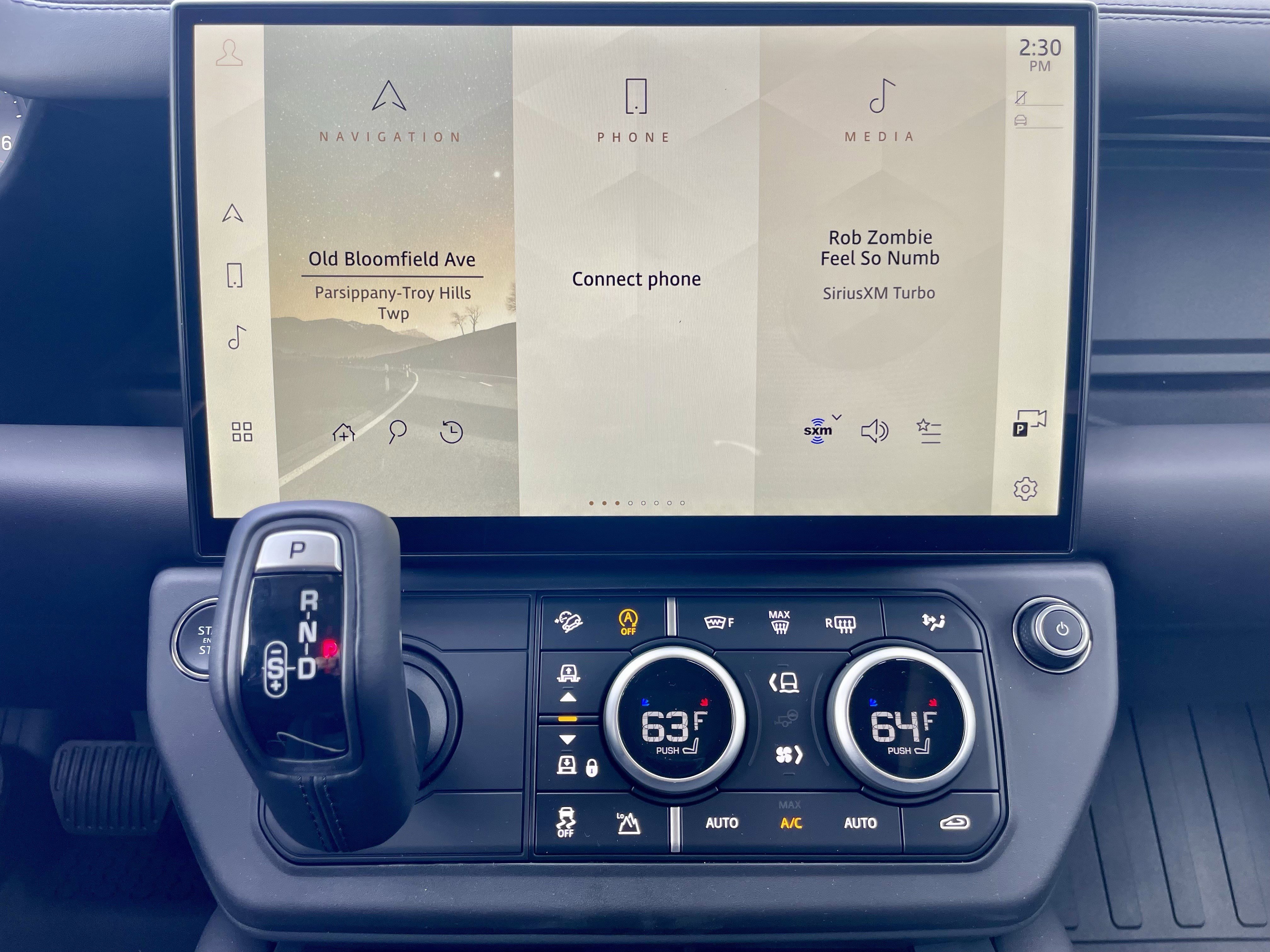 New 2026 Land Rover Defender 110 X-Dynamic SE image 19