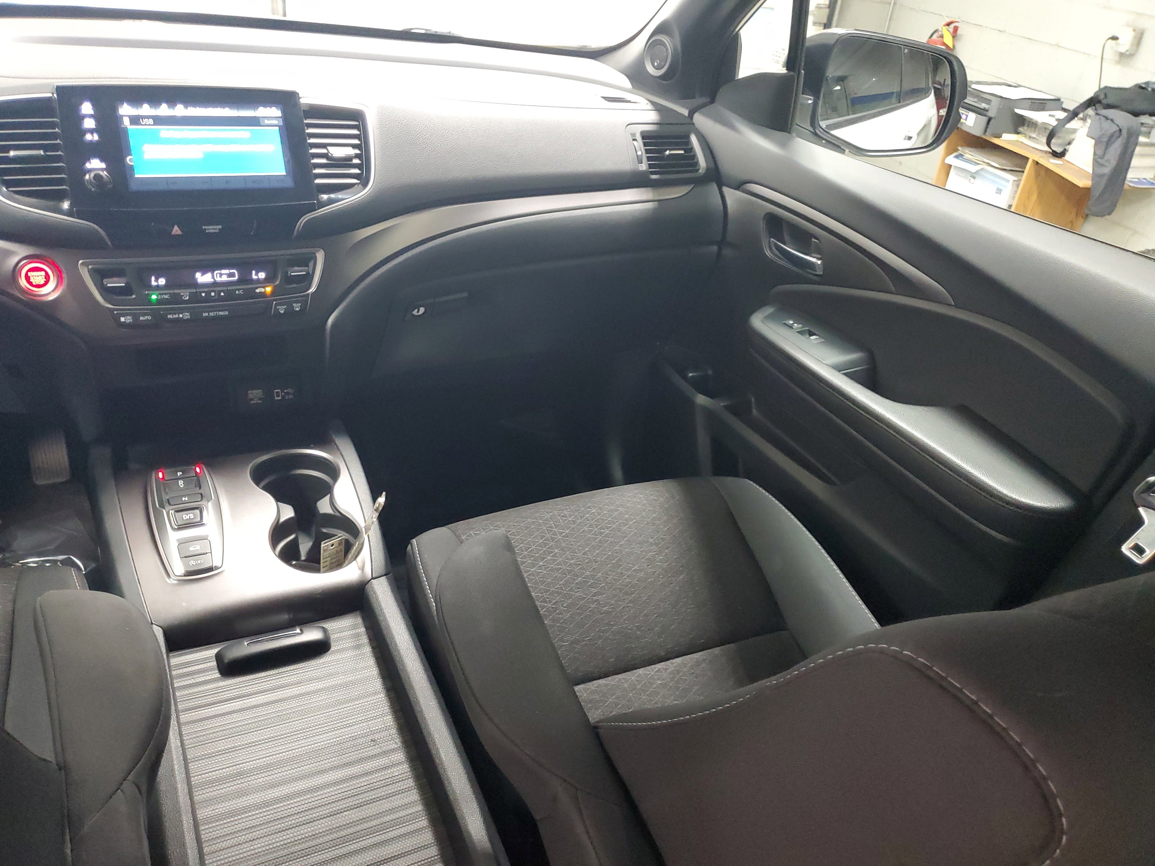 Used 2021 Honda Passport Sport image 15