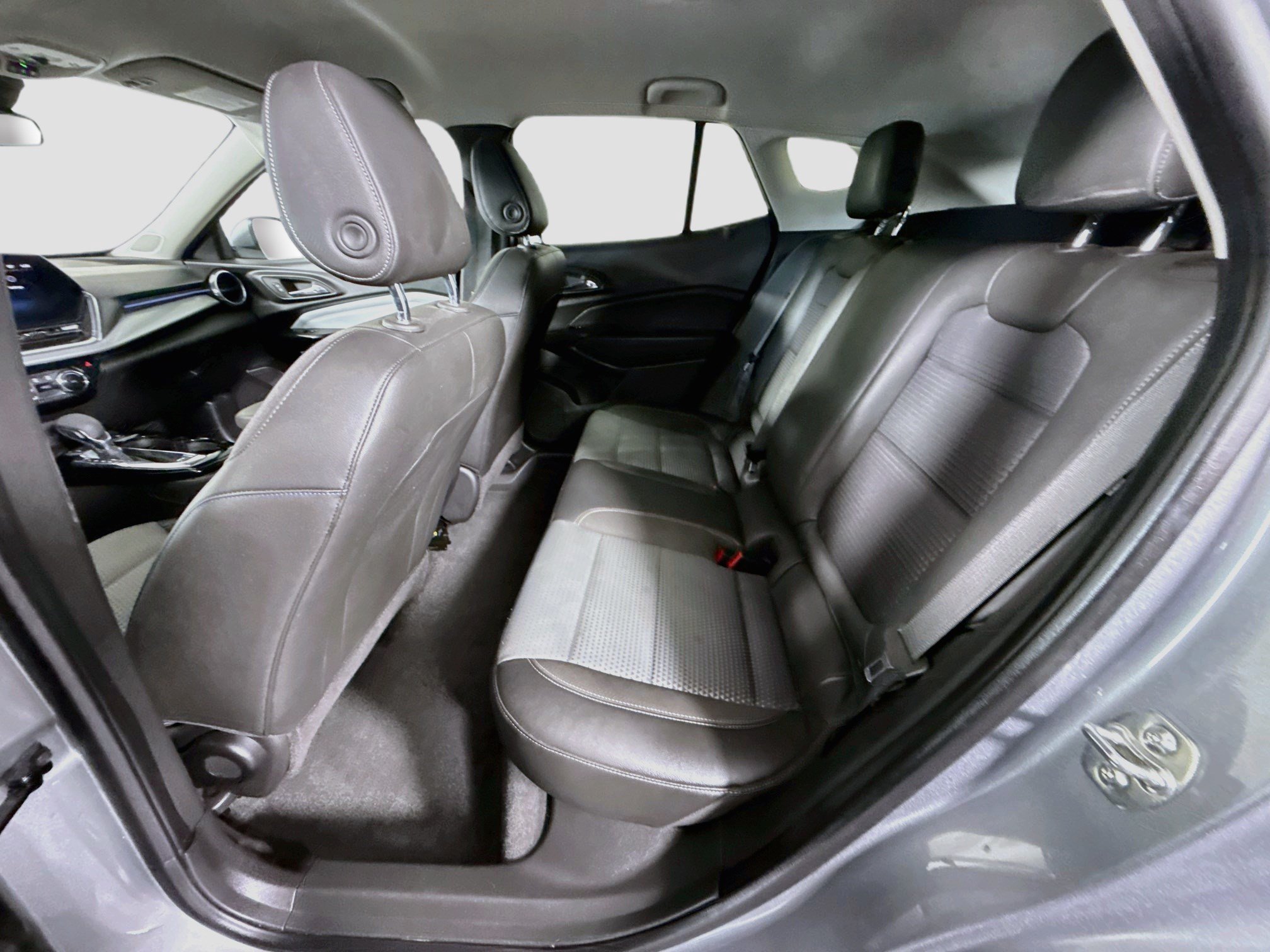 Used 2026 Chevrolet Trax LT FWD image 22