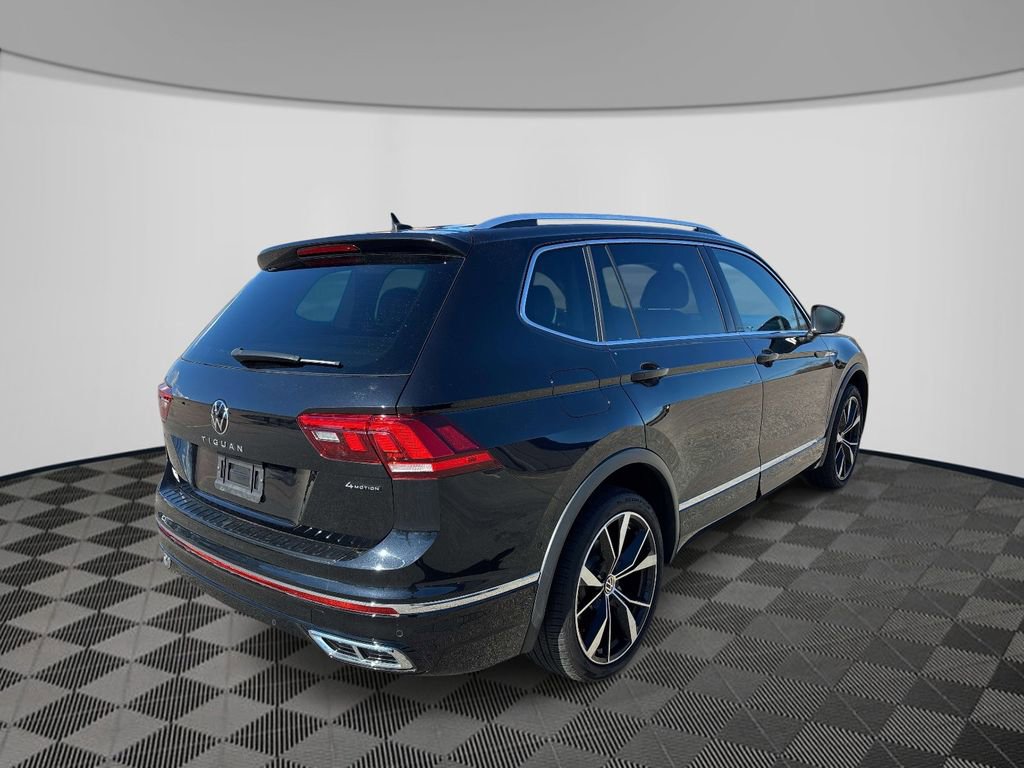 Used 2023 Volkswagen Tiguan SEL R-Line AWD/4WD image 5