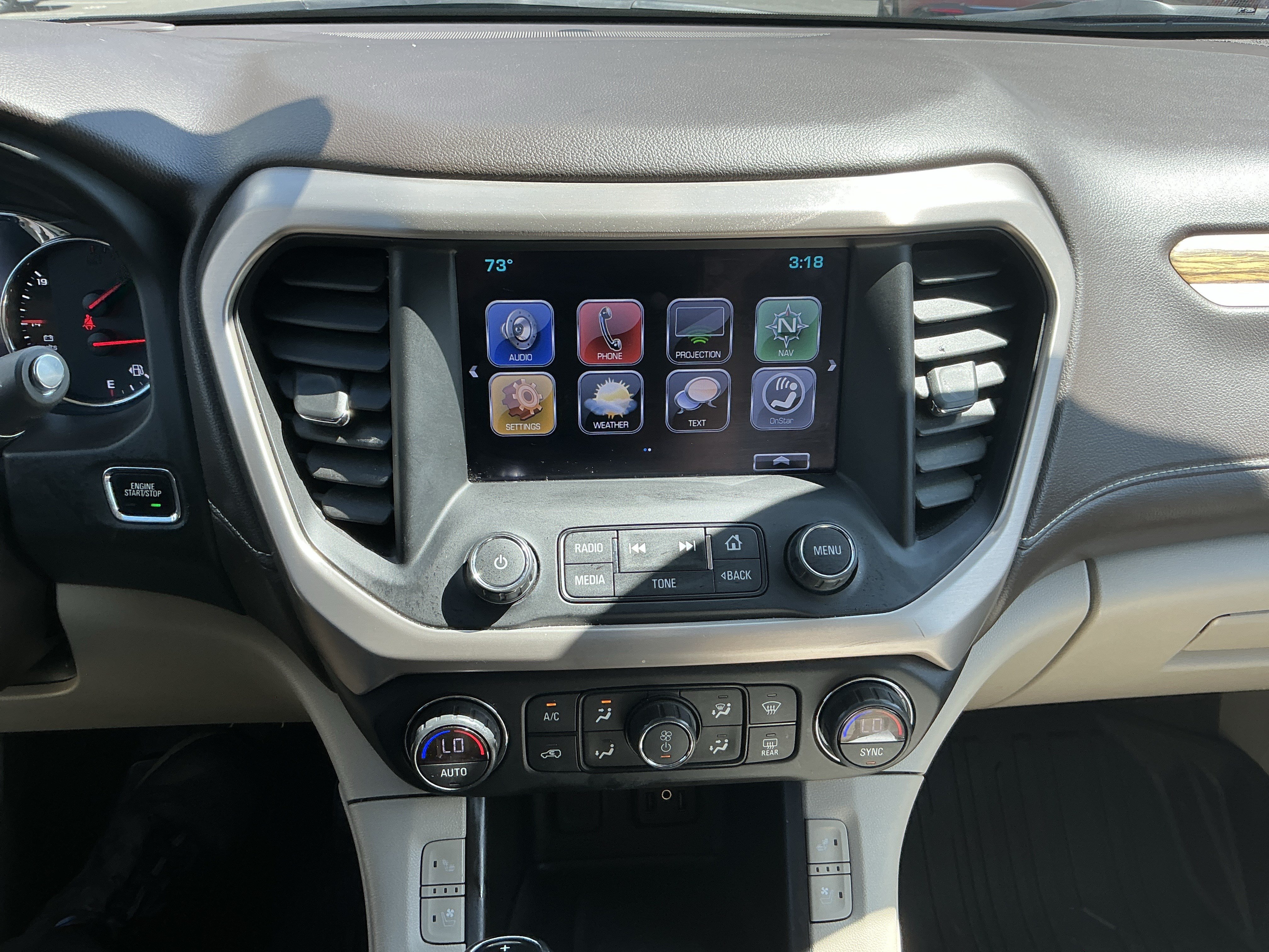 Used 2019 GMC Acadia Denali w/ Technology Package AWD/4WD image 21