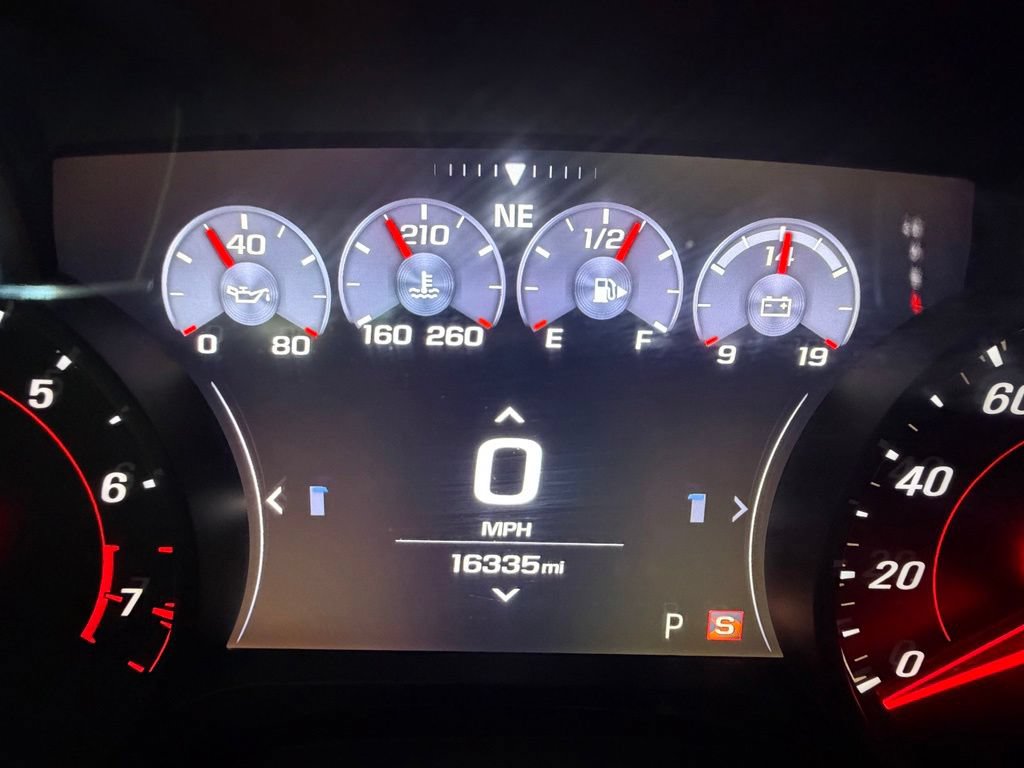Used 2019 Chevrolet Camaro SS RWD image 9