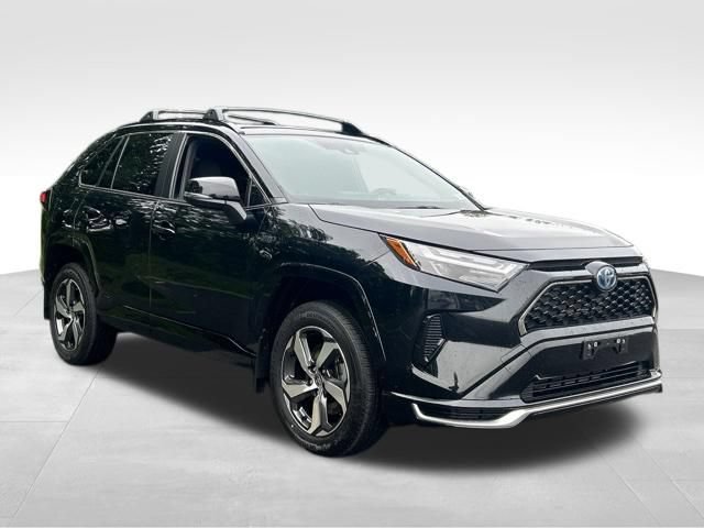 Used 2023 Toyota RAV4 SE w/ Weather & Moonroof Package AWD/4WD image 8