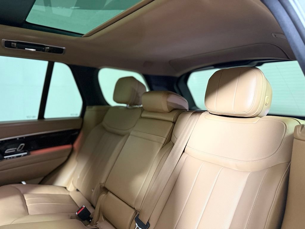 Used 2023 Land Rover Range Rover SE AWD/4WD image 23