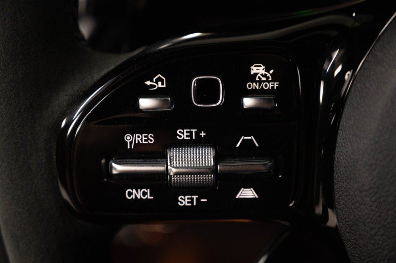 Used 2020 Mercedes-Benz AMG GT R image 25