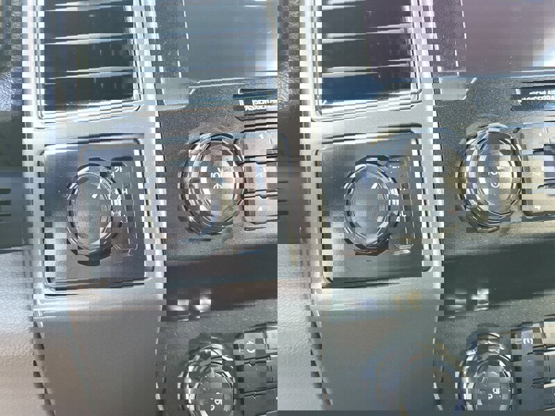 Used 2020 Ford F150 XLT image 19