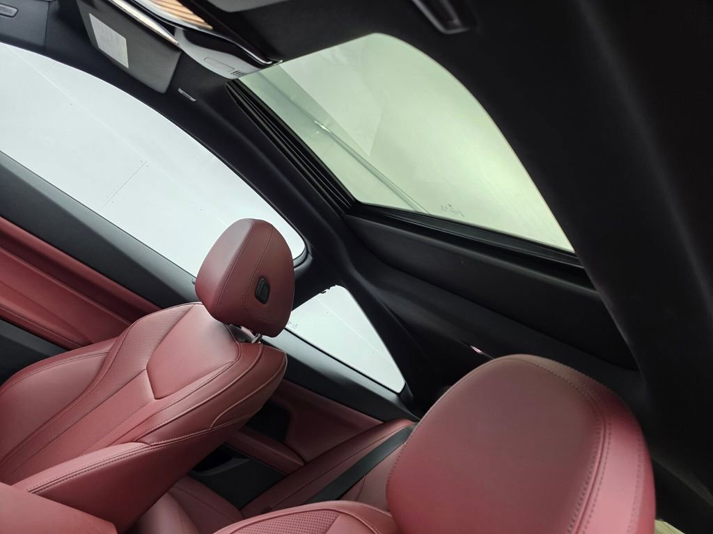 Used 2022 BMW M440i Coupe image 12