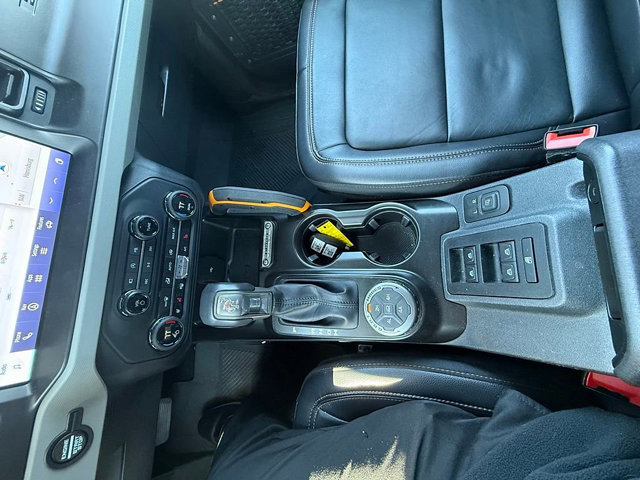 Used 2023 Ford Bronco Badlands image 38