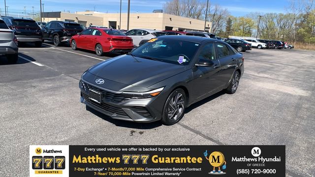 Used 2025 Hyundai Elantra Sport FWD image 1