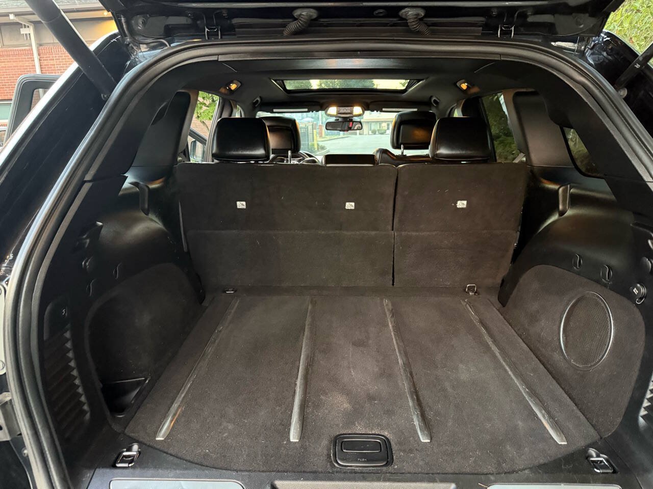 Used 2014 Jeep Grand Cherokee Limited AWD/4WD image 9