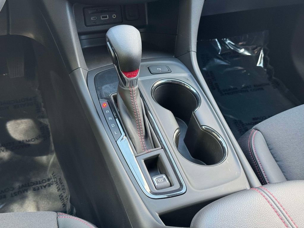 Used 2023 Chevrolet Equinox RS FWD image 26