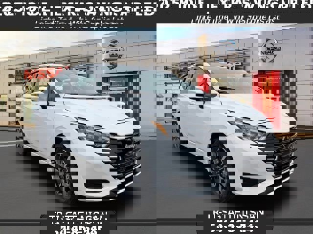 New 2025 Nissan Versa SV w/ Trunk Package image 1