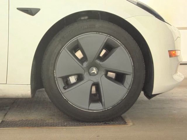 Used 2023 Tesla Model 3 Standard Range image 20