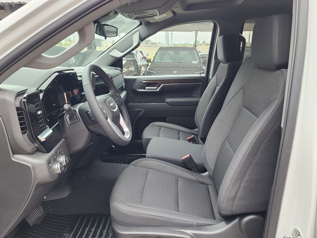 New 2026 GMC Sierra 1500 Elevation image 17