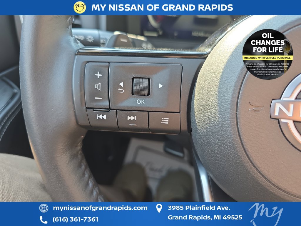 Used 2024 Nissan Rogue Platinum w/ Platinum Premium Package AWD/4WD image 15