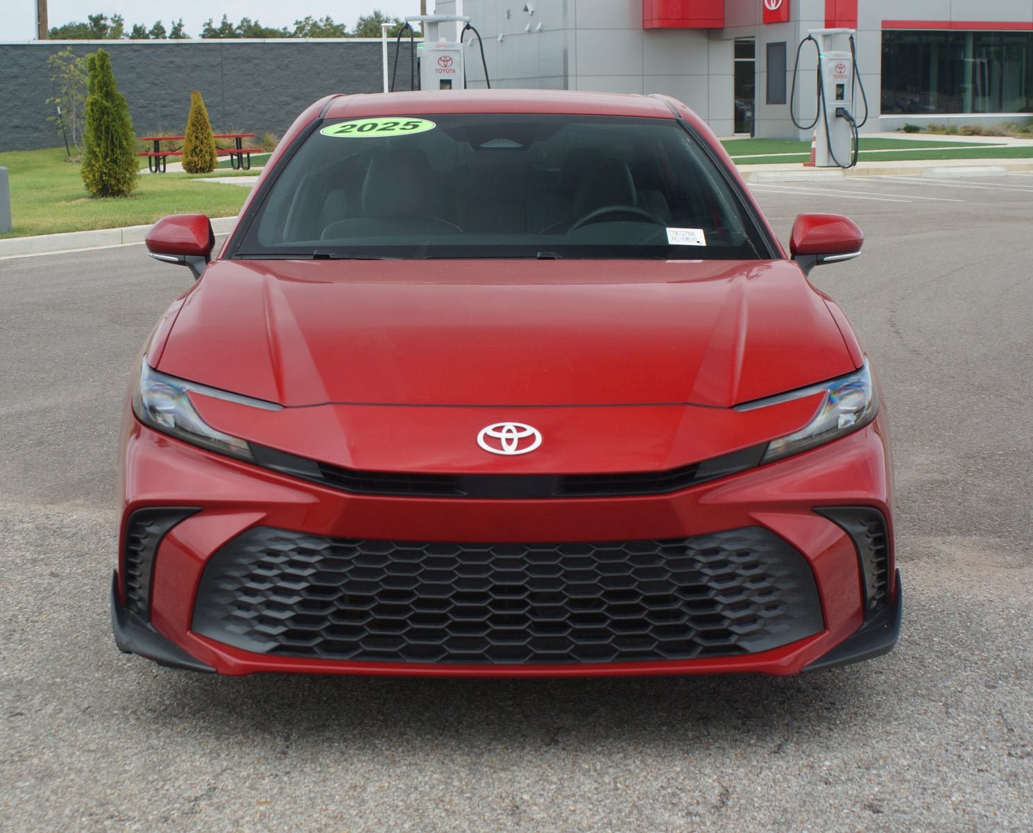 Used 2025 Toyota Camry SE FWD image 24