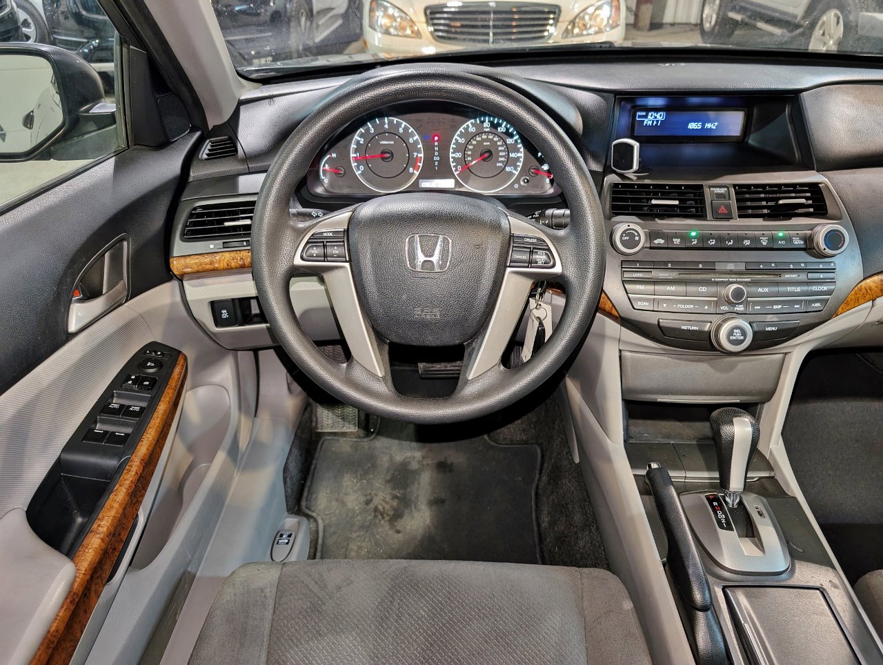 Used 2011 Honda Accord EX image 3