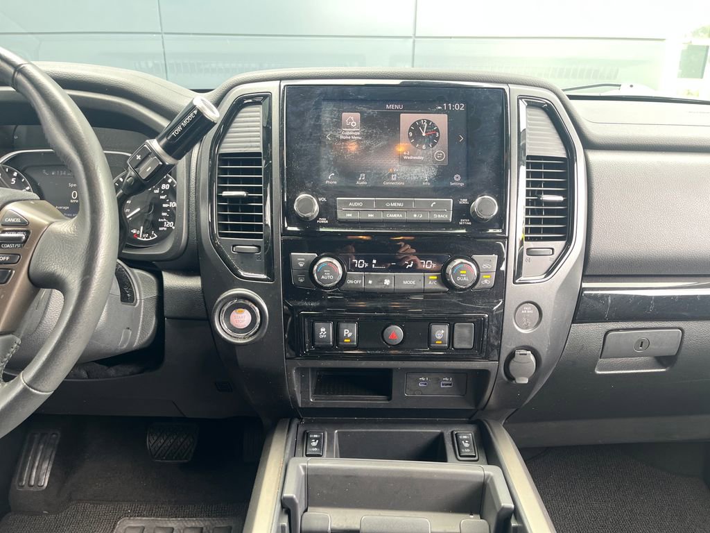 Certified 2024 Nissan Titan SV w/ SV Bronze Edition Package image 21