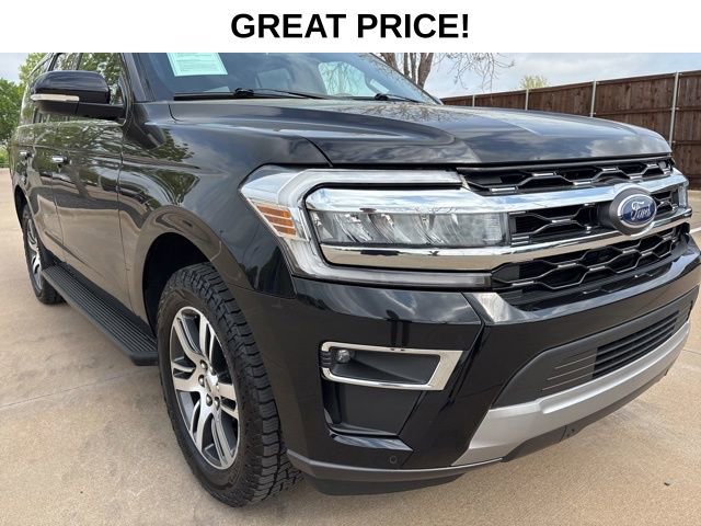 Used 2024 Ford Expedition Limited image 2