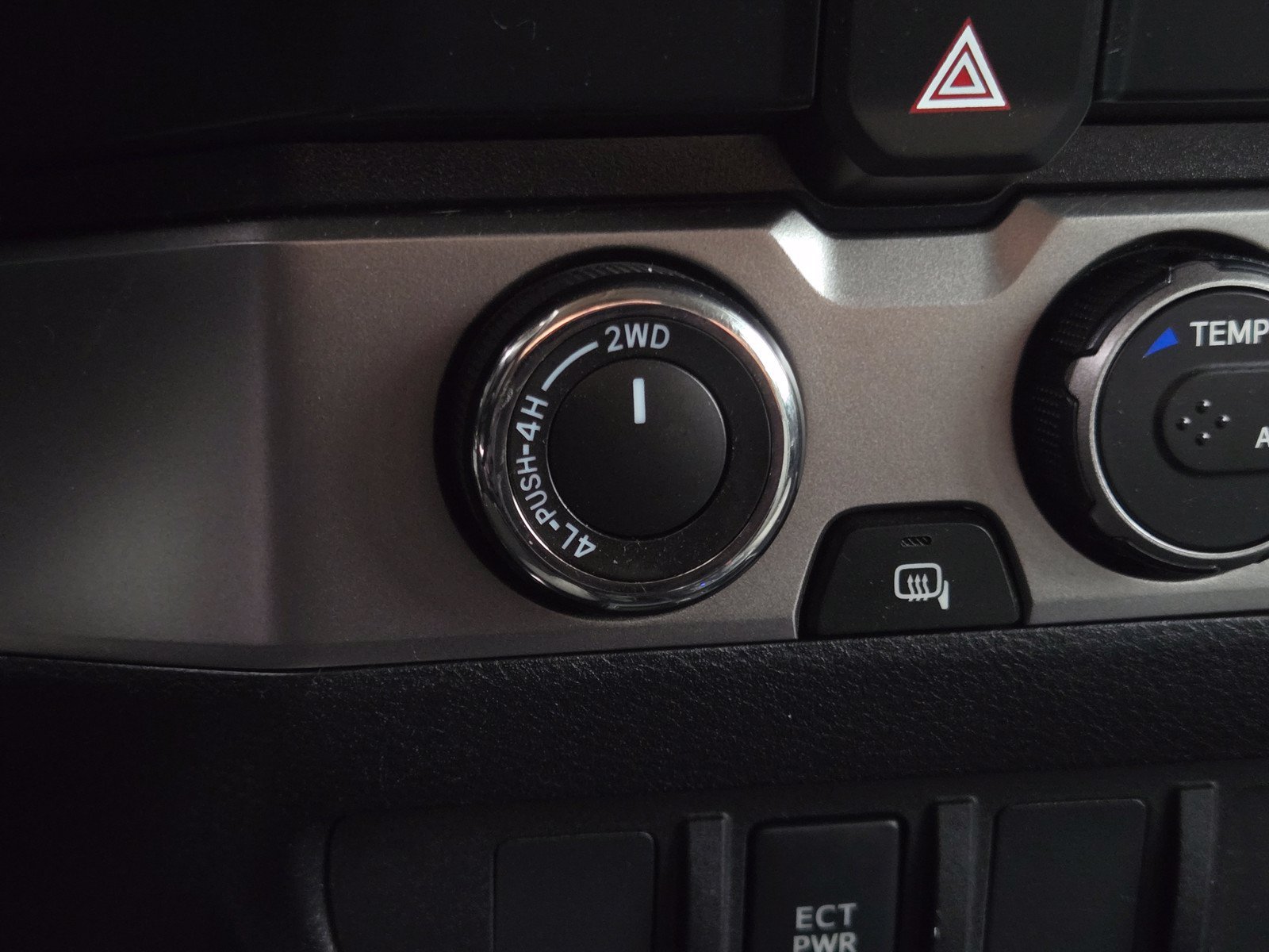 Certified 2022 Toyota Tacoma SR AWD/4WD image 18