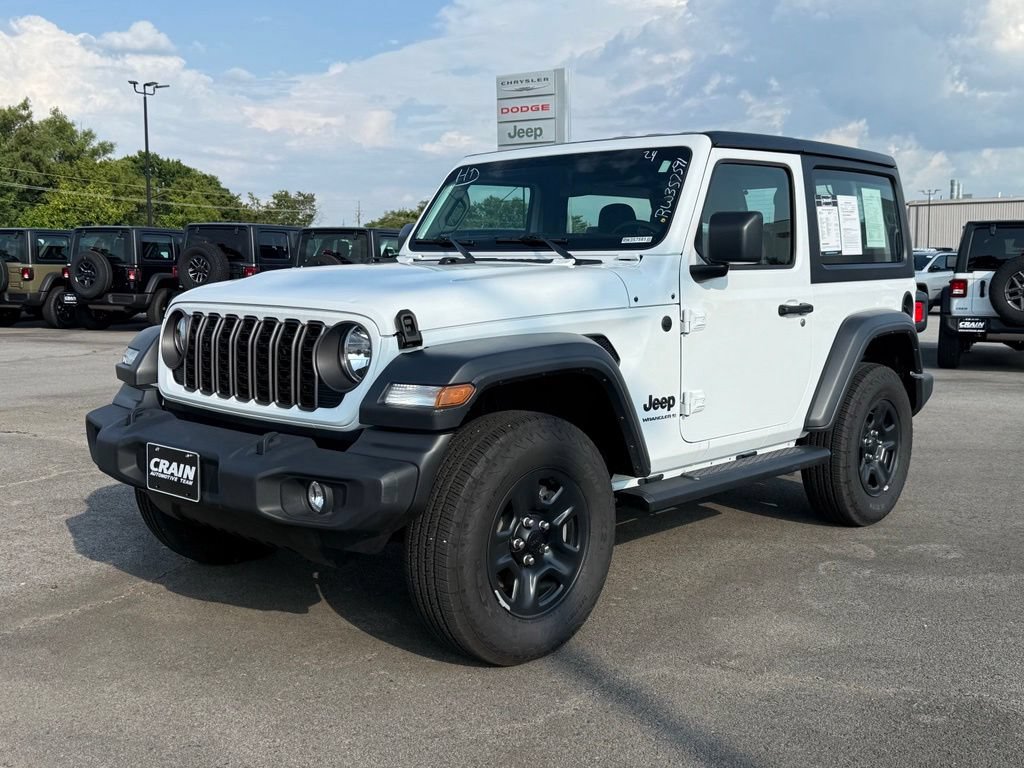 Used 2024 Jeep Wrangler Sport AWD/4WD image 3